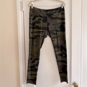Camouflage Tna leggings from Aritzia. Size Large. High waisted ankle/crop length